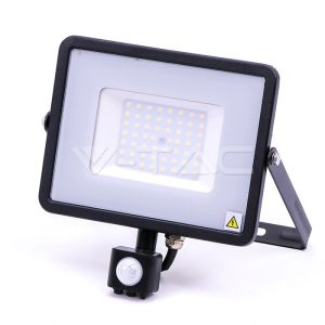   50W Mozgásérzékelős LED reflektor Samsung chip fekete IP65 4000K - PRO470 V-TAC